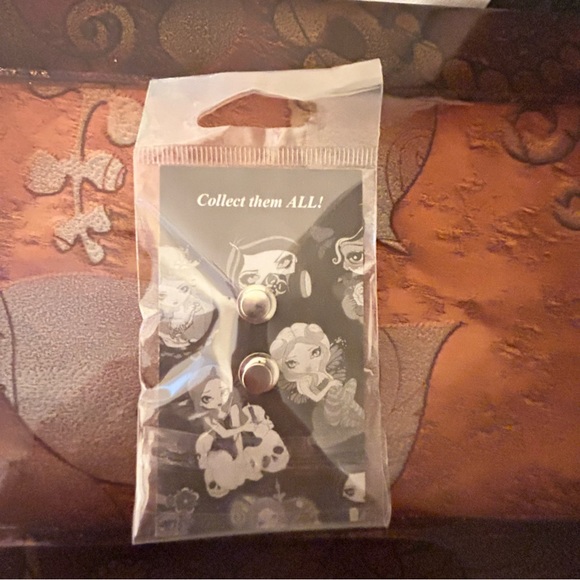 Jasmine Beckett-Griffith Fairy Pin - Picture 2 of 3